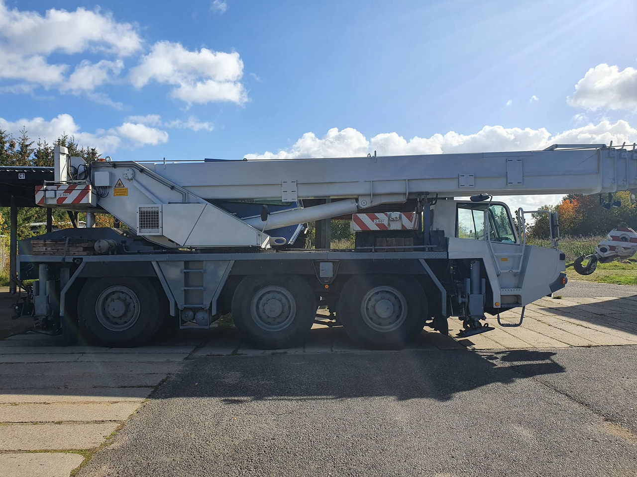 Tadano Faun RTF 40-3 - Autódaru: 4 kép. Tadano Faun RTF 40-3 - Autódaru: 4 kép.