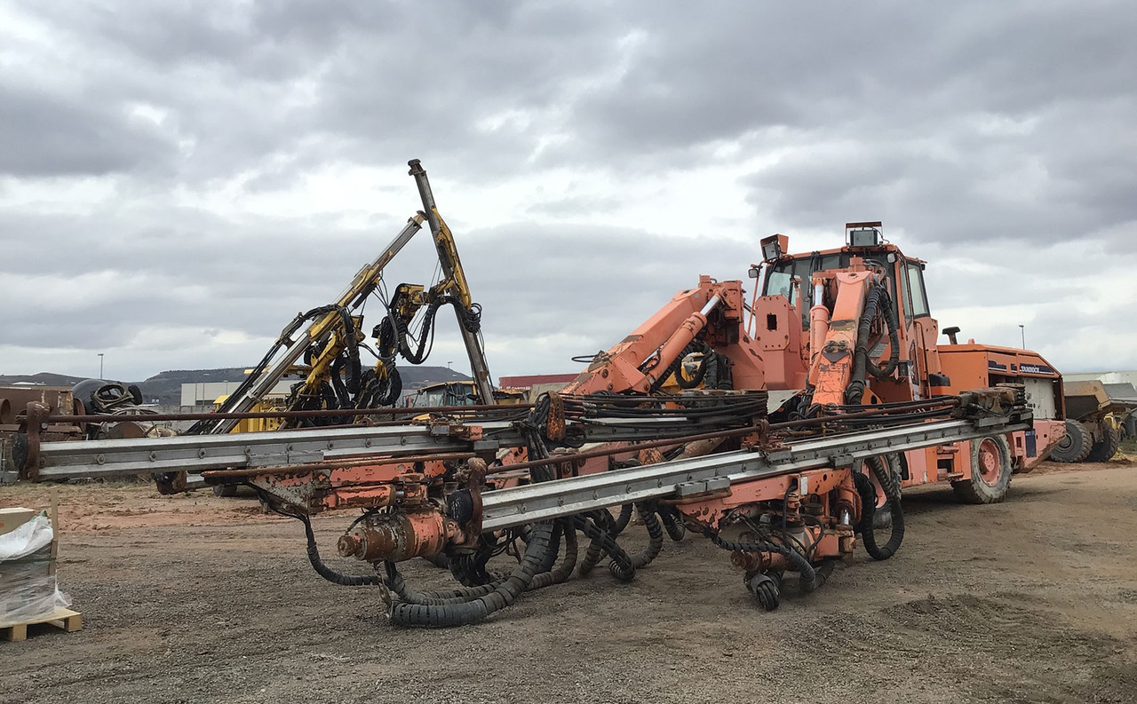 Tamrock Axera T11 Data-315 C - Irányított fúrógép: 3 kép. Tamrock Axera T11 Data-315 C - Irányított fúrógép: 3 kép.