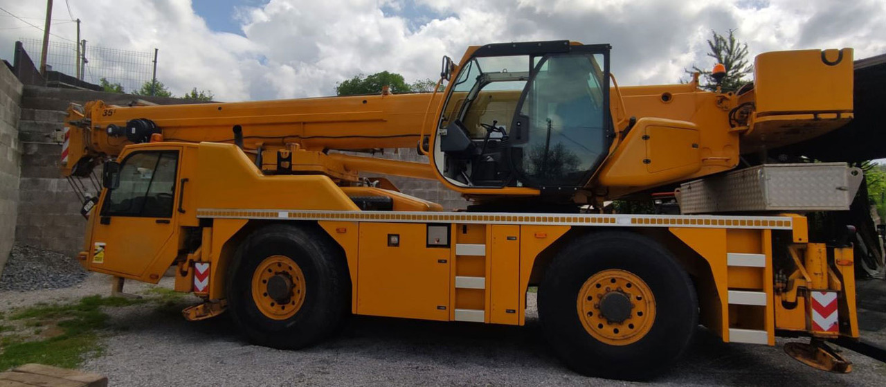 Terex AC 35L - Autódaru: 1 kép. Terex AC 35L - Autódaru: 1 kép.