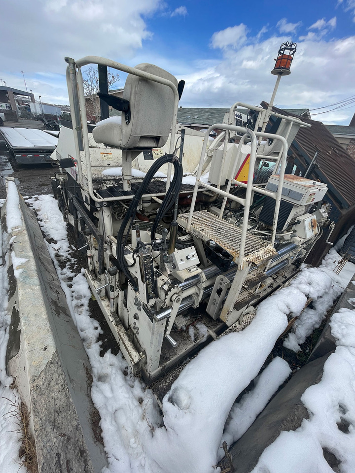 Terex CR552 - Útburkológép: 4 kép. Terex CR552 - Útburkológép: 4 kép.