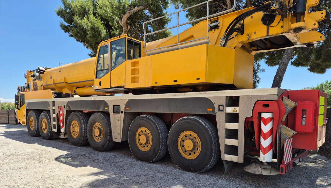 Terex Demag AC 250-1 - Autódaru: 3 kép. Terex Demag AC 250-1 - Autódaru: 3 kép.