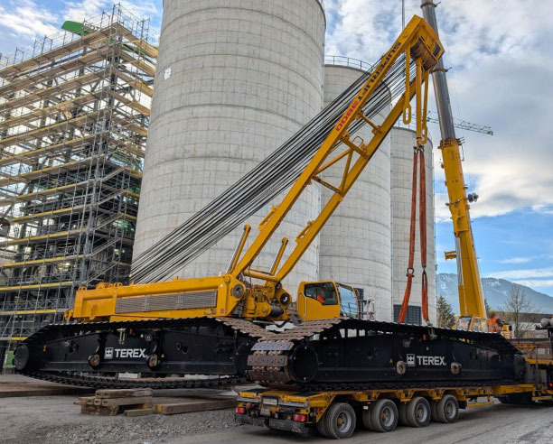Terex Demag CC 3800-1 - Lánctalpas daru: 3 kép. Terex Demag CC 3800-1 - Lánctalpas daru: 3 kép.