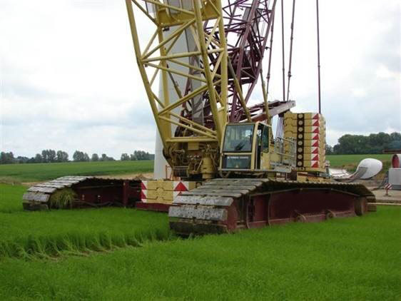 Terex Demag CC2800-1 - Lánctalpas daru: 1 kép. Terex Demag CC2800-1 - Lánctalpas daru: 1 kép.