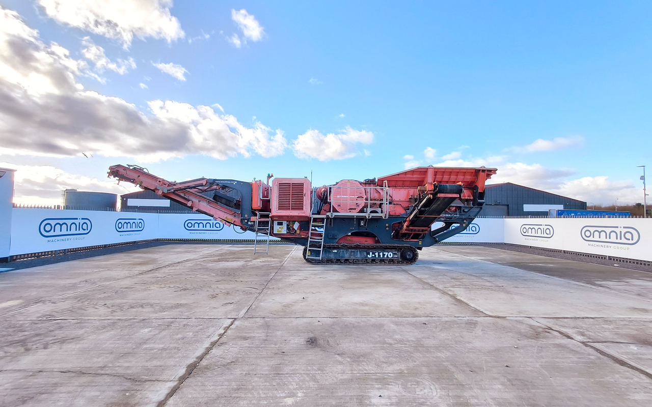 Terex Finlay J-1170 - Pofás törő: 2 kép. Terex Finlay J-1170 - Pofás törő: 2 kép.