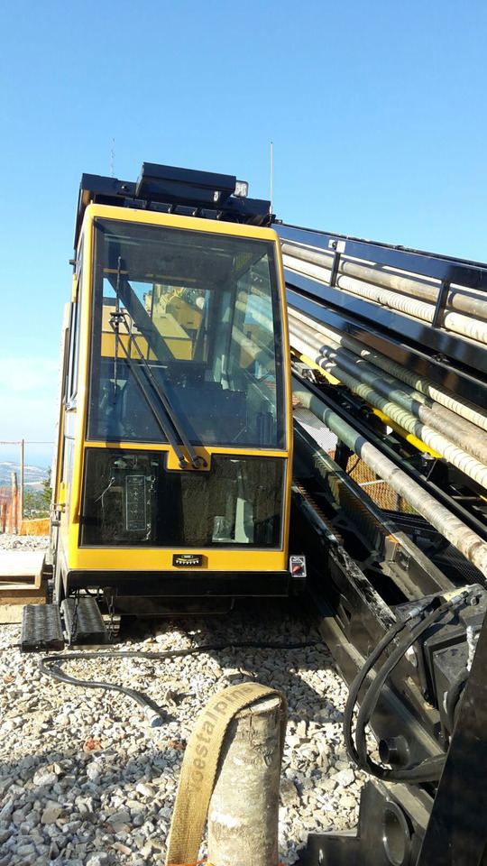 Vermeer D100x140 S3 - Irányított fúrógép: 3 kép. Vermeer D100x140 S3 - Irányított fúrógép: 3 kép.