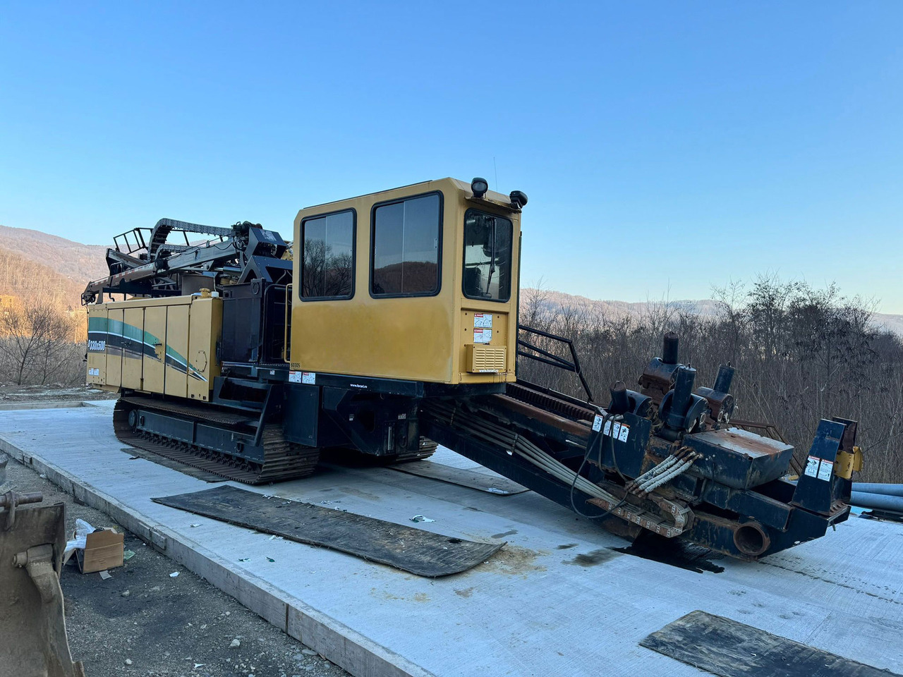 Vermeer D330x500 - Irányított fúrógép: 2 kép. Vermeer D330x500 - Irányított fúrógép: 2 kép.