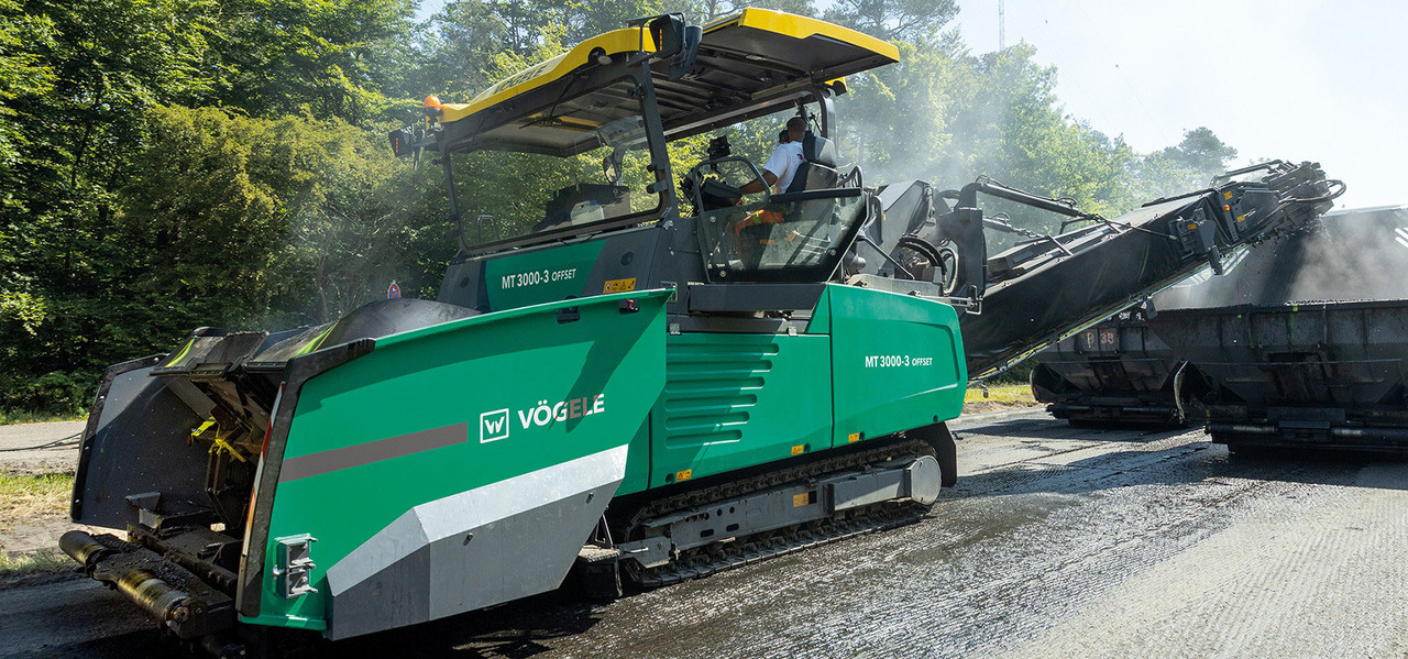 Vogele MT 3000-3I - Útburkológép: 2 kép. Vogele MT 3000-3I - Útburkológép: 2 kép.