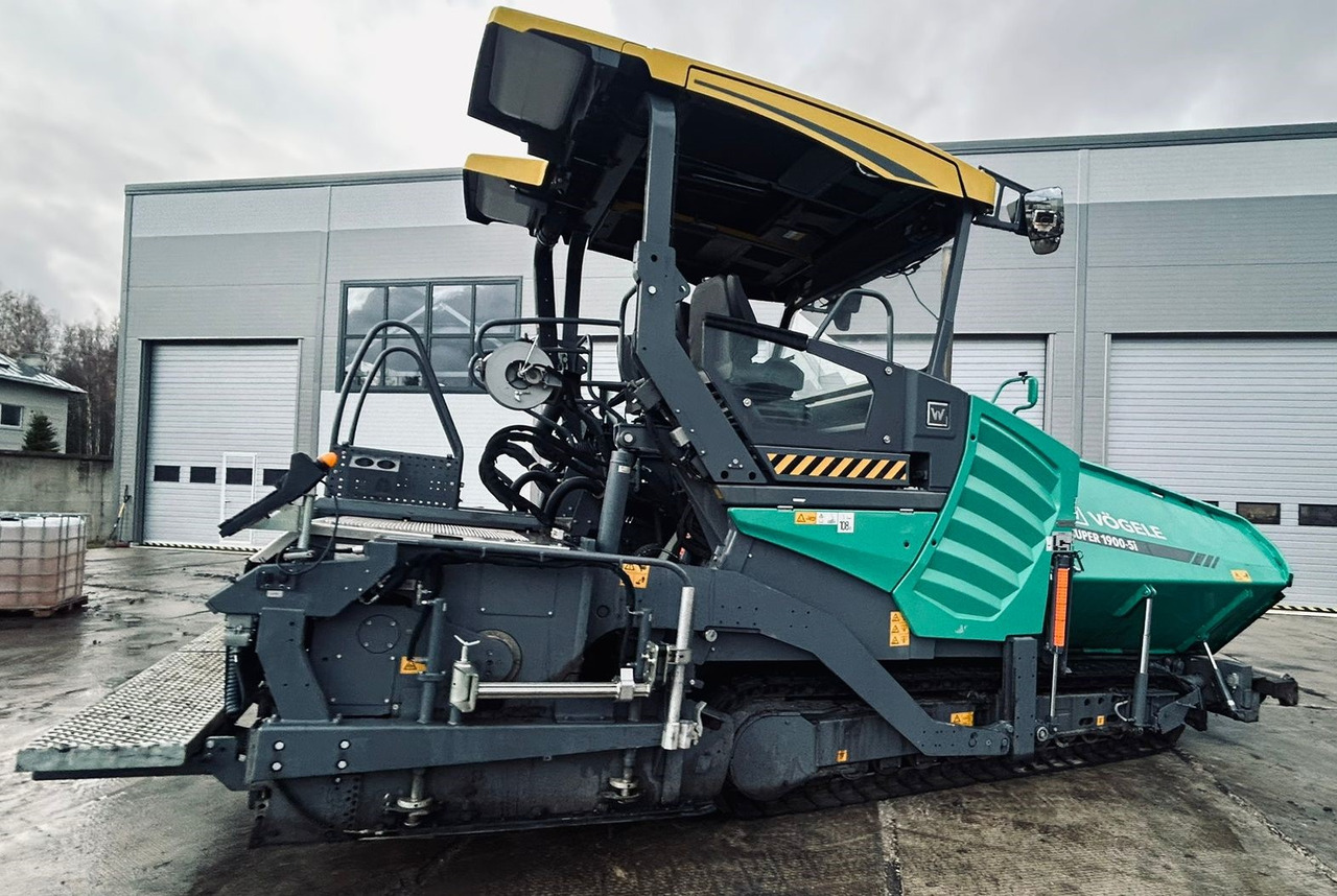 Vogele Super 1900-5i - Útburkológép: 4 kép. Vogele Super 1900-5i - Útburkológép: 4 kép.