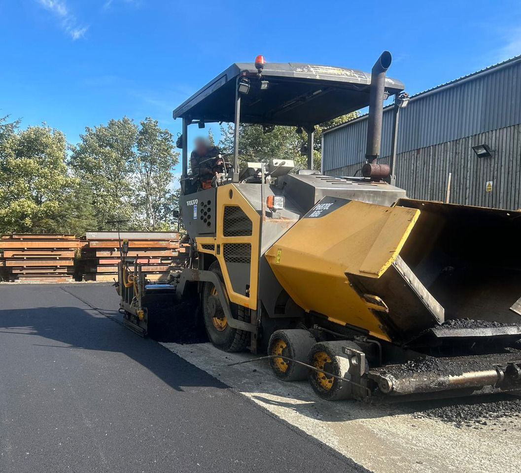 Volvo ABG P6870C - Útburkológép: 3 kép. Volvo ABG P6870C - Útburkológép: 3 kép.