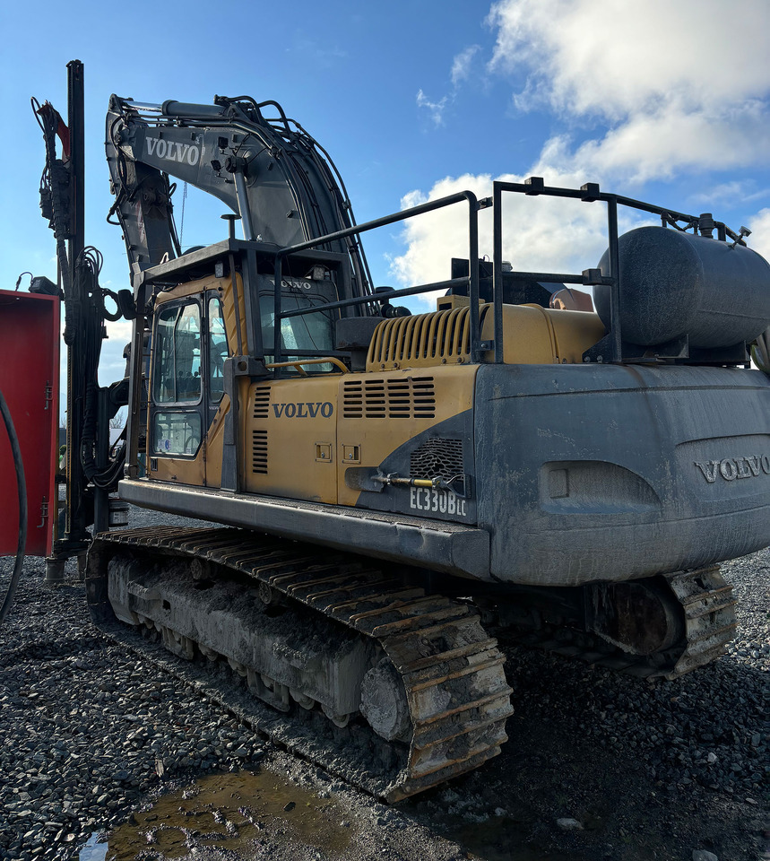 Volvo EC330BLC - Fúrógép: 2 kép. Volvo EC330BLC - Fúrógép: 2 kép.