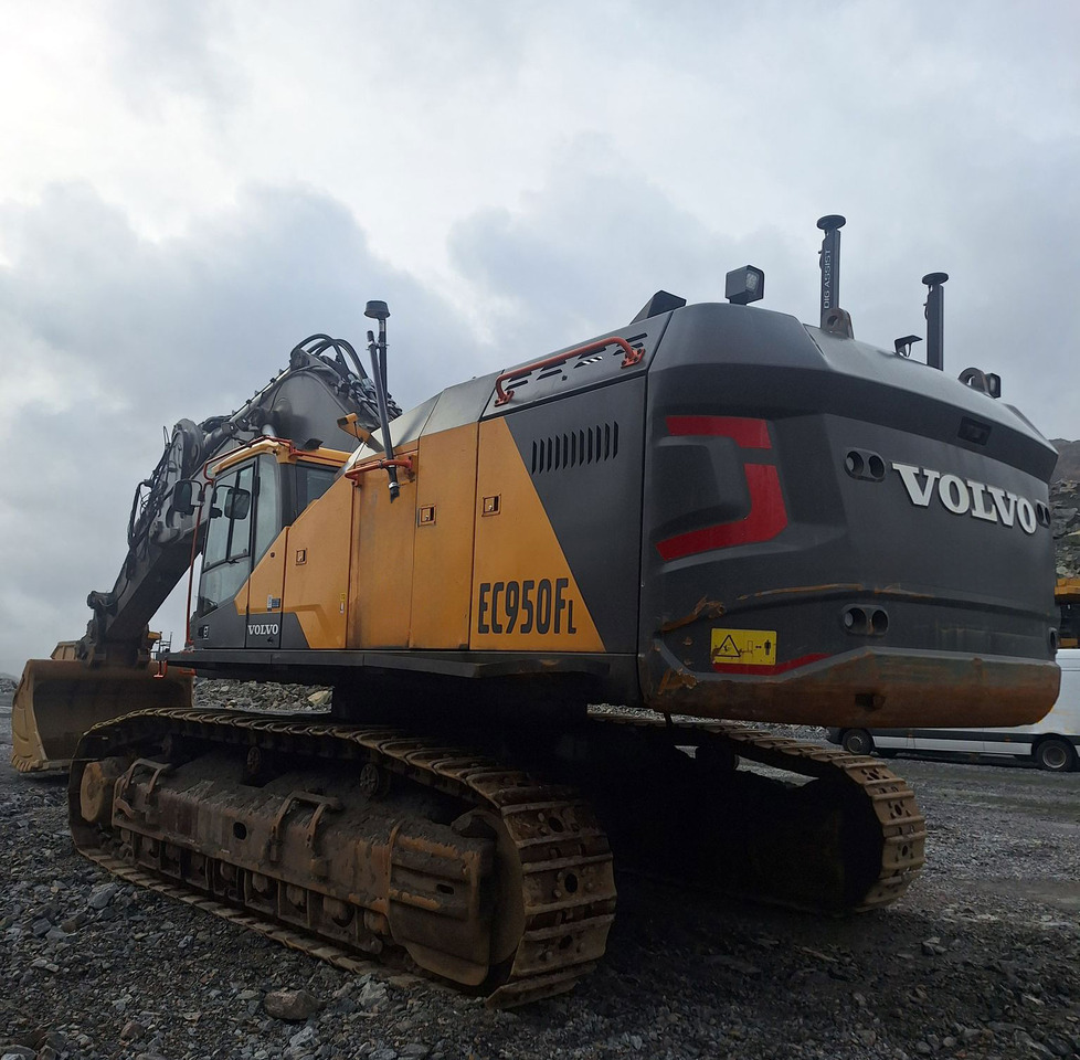 Volvo EC950FL - Lánctalpas kotró: 5 kép. Volvo EC950FL - Lánctalpas kotró: 5 kép.