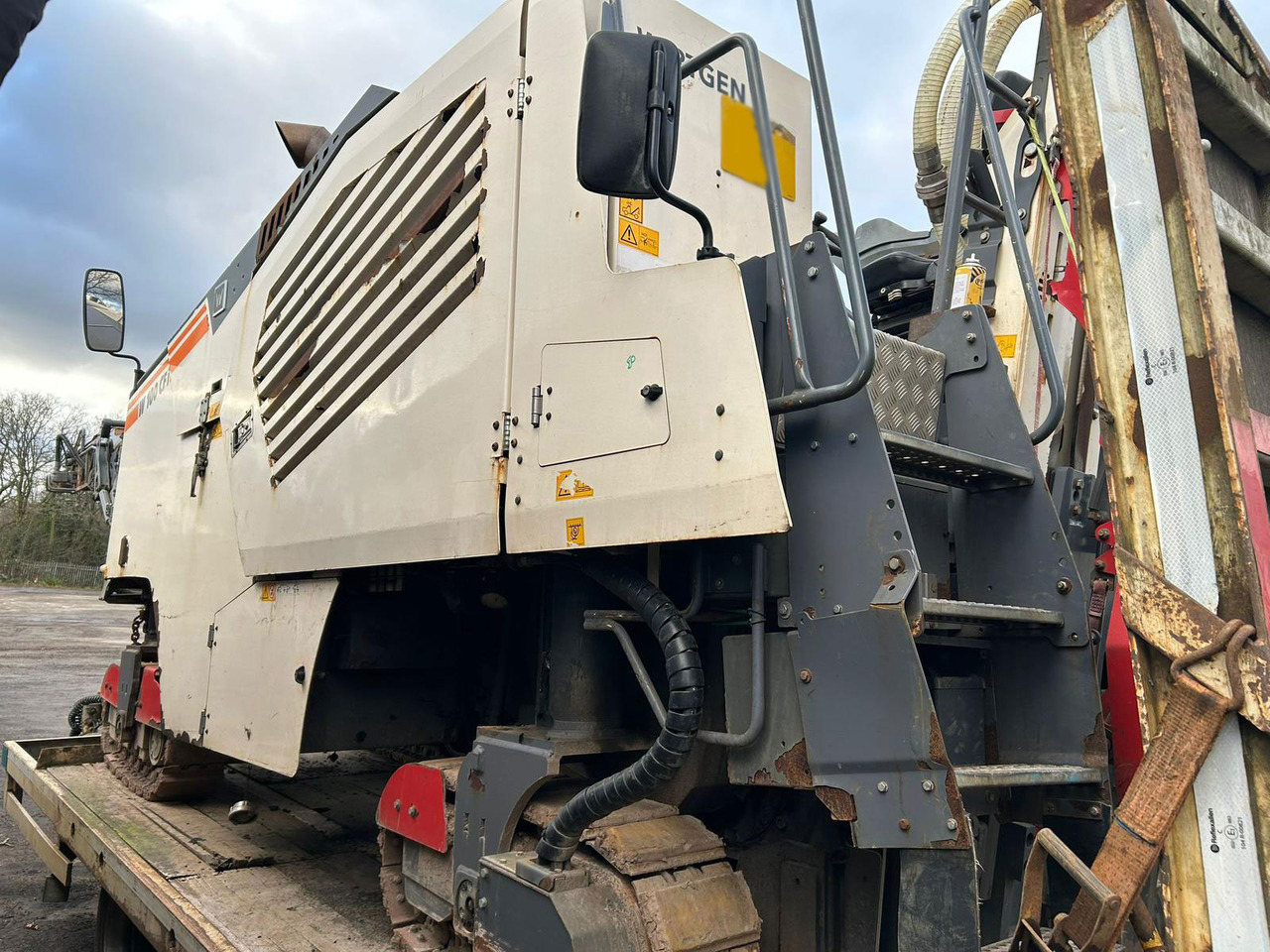 Wirtgen W 100 CFI - Aszfaltmaró: 5 kép. Wirtgen W 100 CFI - Aszfaltmaró: 5 kép.