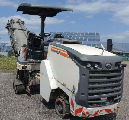 Wirtgen W 50 Ri - Aszfaltmaró: 3 kép. Wirtgen W 50 Ri - Aszfaltmaró: 3 kép.