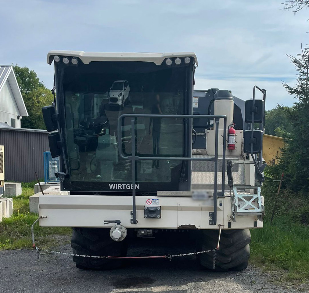 Wirtgen WR 250 - Talajstabilizáló: 4 kép. Wirtgen WR 250 - Talajstabilizáló: 4 kép.