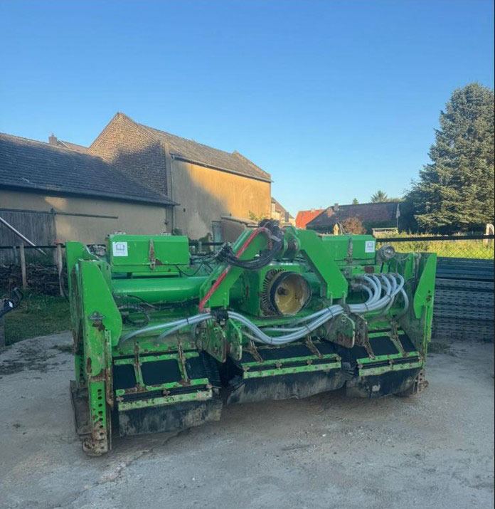 Wirtgen WS 250 - Talajstabilizáló: 1 kép. Wirtgen WS 250 - Talajstabilizáló: 1 kép.