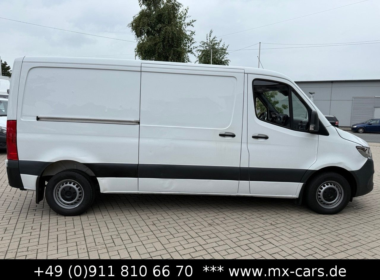 Mercedes-Benz Sprinter 214 CDi L2H1 Klima Kamera No. 314-16 - Kis furgon: 4 kép. Mercedes-Benz Sprinter 214 CDi L2H1 Klima Kamera No. 314-16 - Kis furgon: 4 kép.