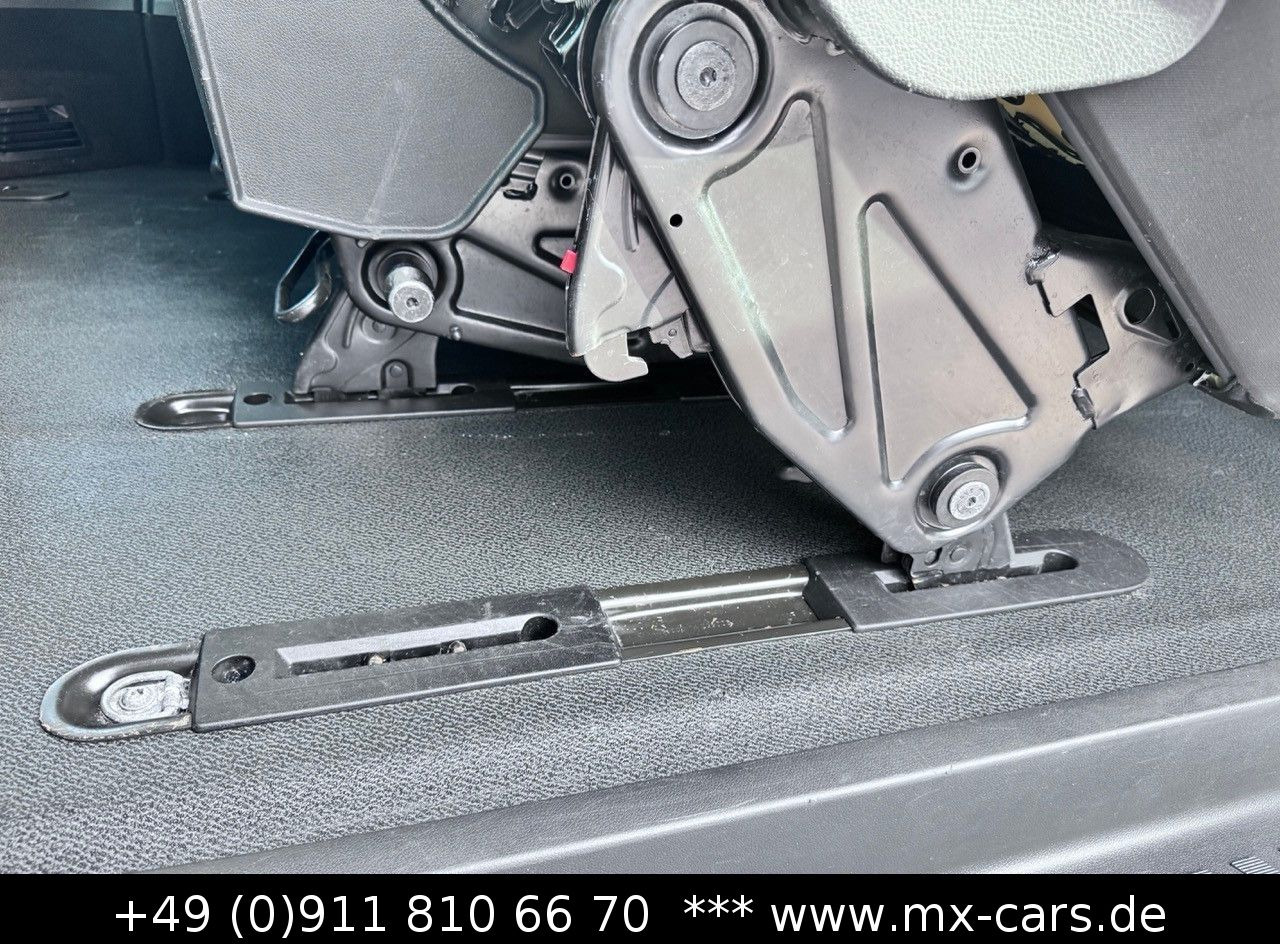 Kisbusz Mercedes-Benz Vito 110 CDi Tourer extralang 9 Sitze Bus Klima: 18 kép.