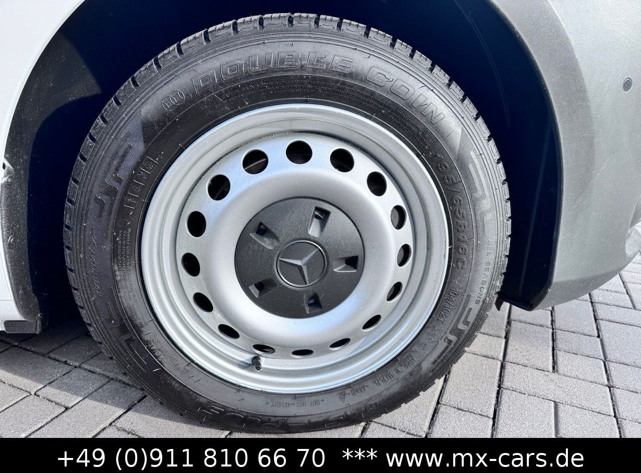 Kisbusz Mercedes-Benz Vito 110 CDi Tourer extralang 9 Sitze Bus Klima: 19 kép.