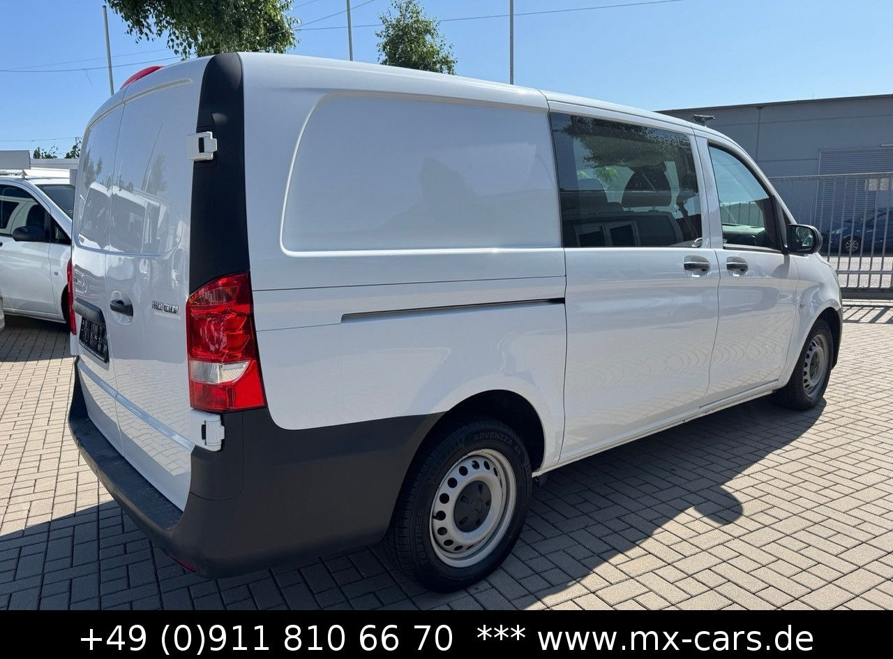 Mercedes-Benz Vito 110 CDi lang Doka Mixto 6 Sitze Klima - Kisbusz: 5 kép. Mercedes-Benz Vito 110 CDi lang Doka Mixto 6 Sitze Klima - Kisbusz: 5 kép.