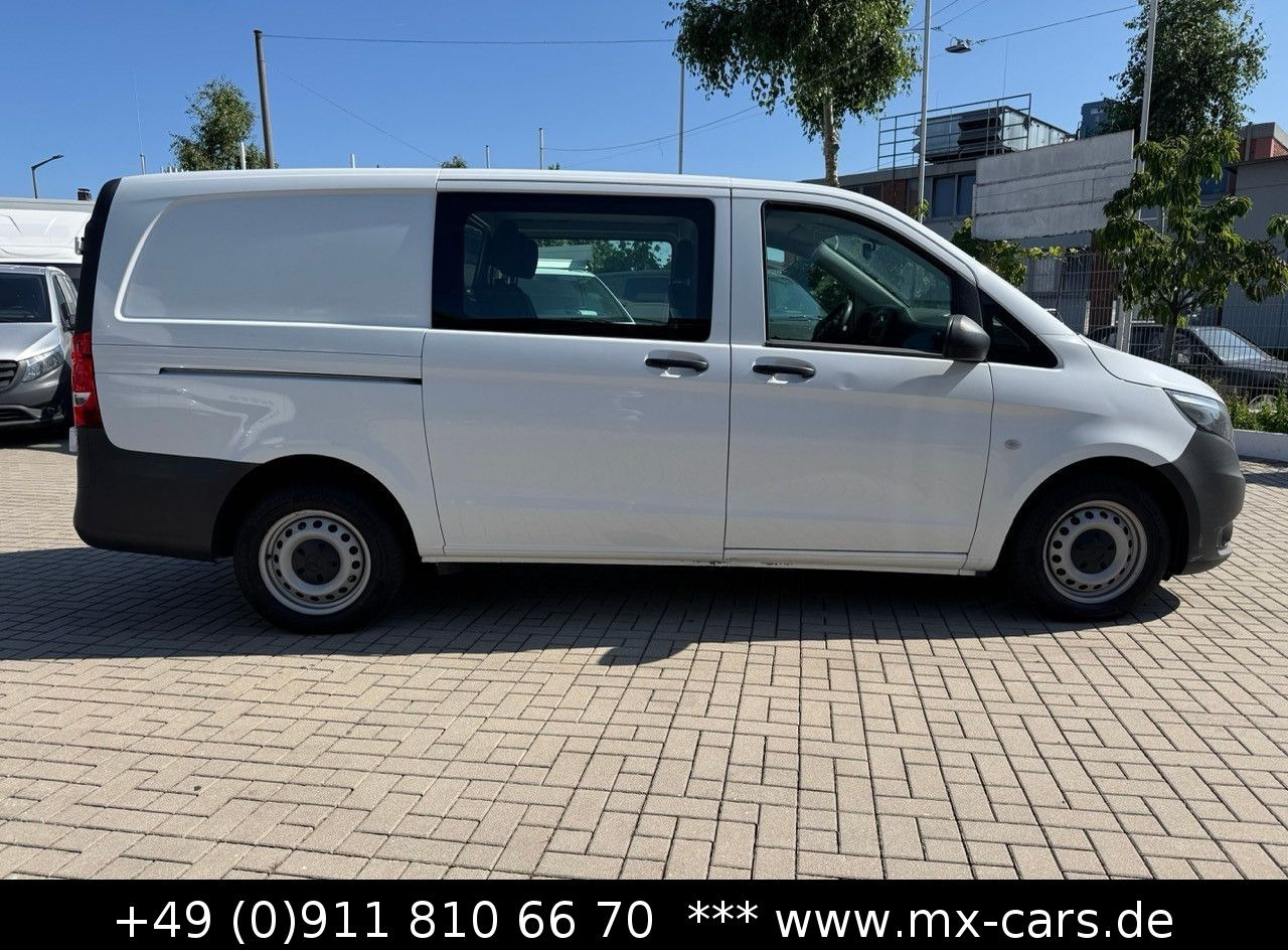 Mercedes-Benz Vito 110 CDi lang Doka Mixto 6 Sitze Klima - Kis furgon: 4 kép. Mercedes-Benz Vito 110 CDi lang Doka Mixto 6 Sitze Klima - Kis furgon: 4 kép.