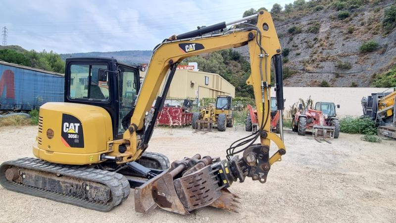 CAT 305 ECR 305ECR - Minikotró: 4 kép. CAT 305 ECR 305ECR - Minikotró: 4 kép.