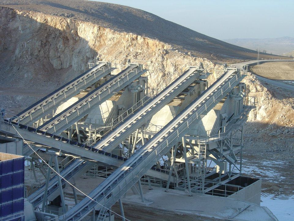 FABO Conveyor belt - Futószalag: 4 kép. FABO Conveyor belt - Futószalag: 4 kép.