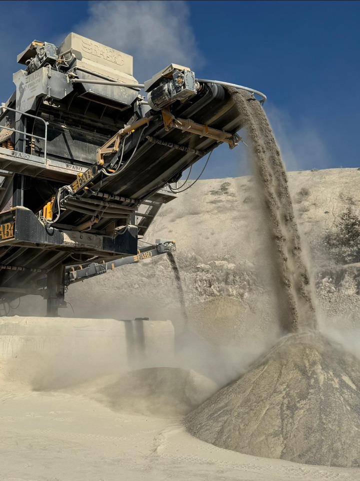 FABO Conveyor belt - Futószalag: 2 kép. FABO Conveyor belt - Futószalag: 2 kép.