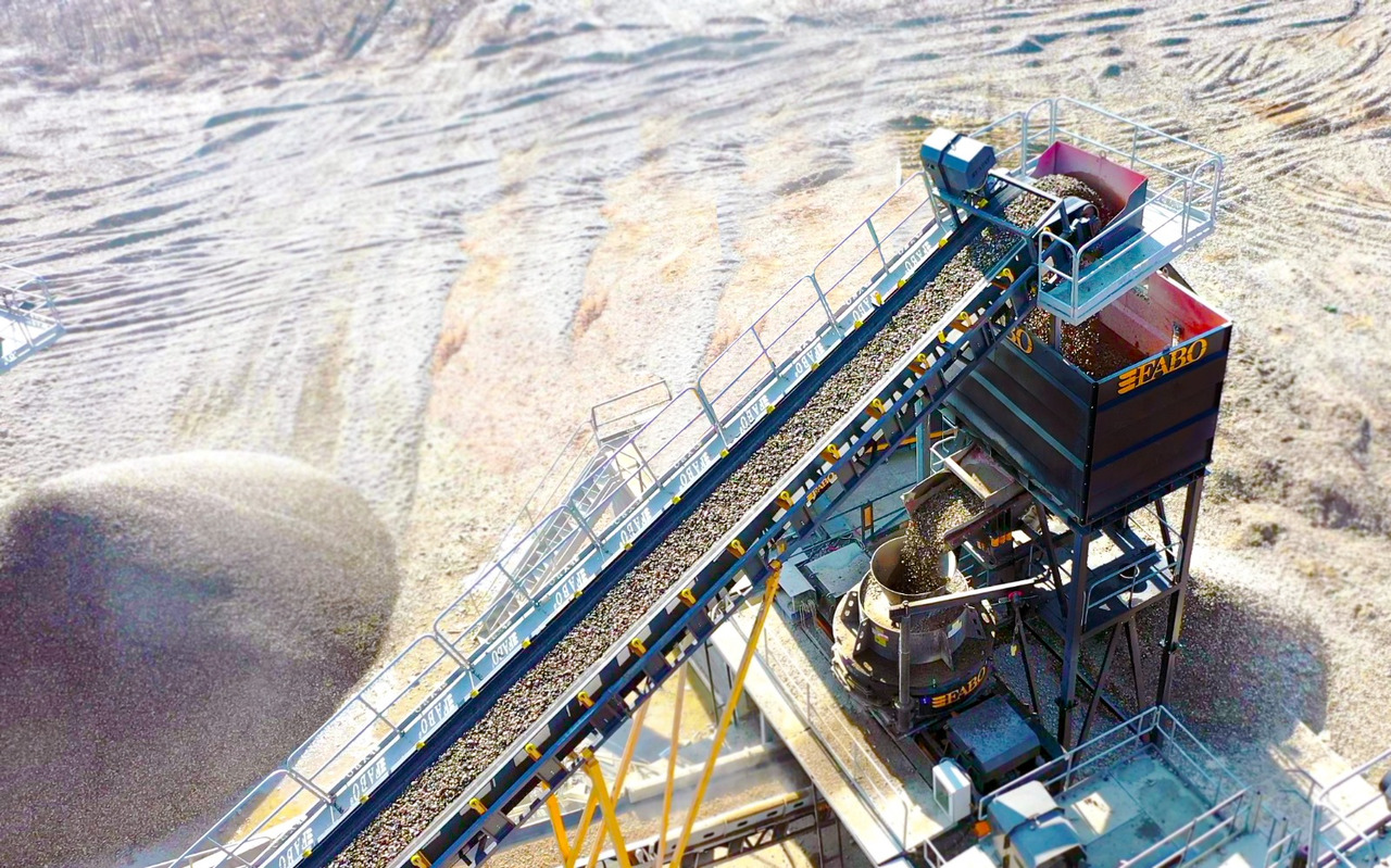 FABO Conveyor belt - Futószalag: 2 kép. FABO Conveyor belt - Futószalag: 2 kép.