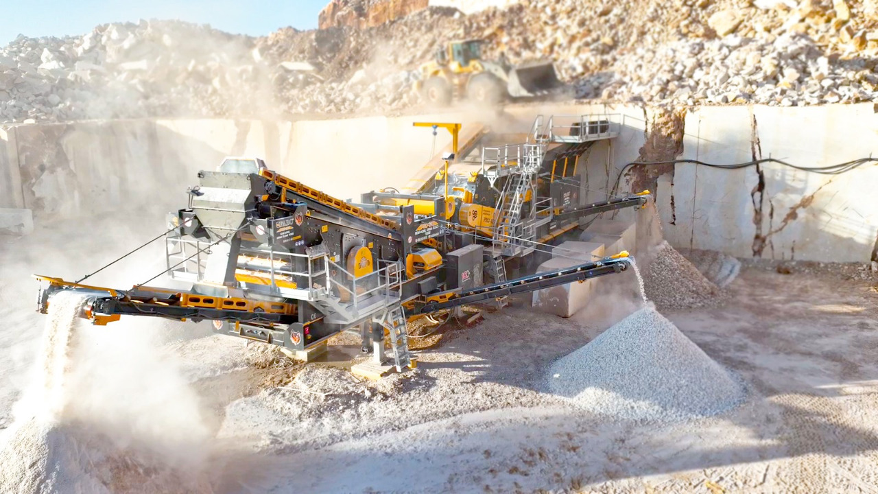FABO Mobile crusher - Mobil törőgép: 1 kép. FABO Mobile crusher - Mobil törőgép: 1 kép.