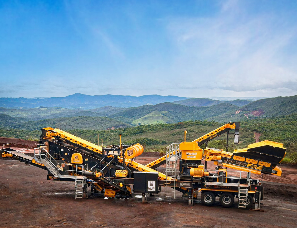 FABO Mobile crusher - Mobil törőgép: 1 kép. FABO Mobile crusher - Mobil törőgép: 1 kép.