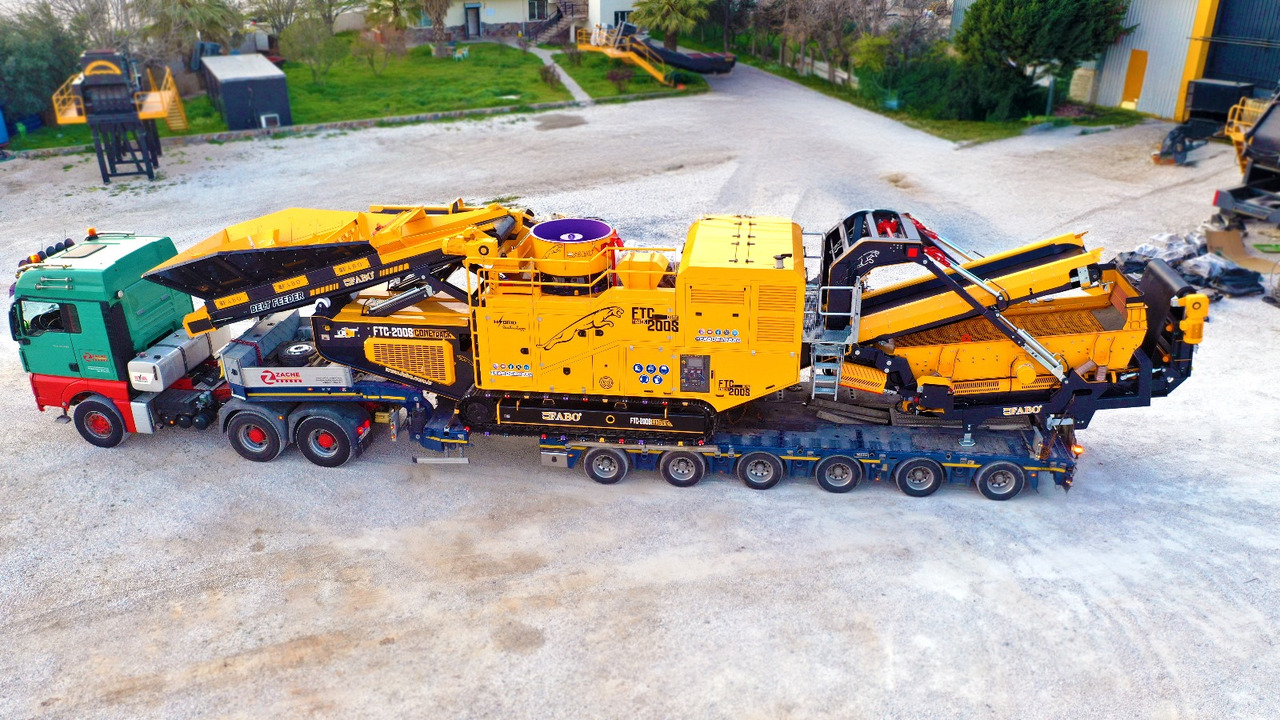 FABO Mobile crusher - Mobil törőgép: 1 kép. FABO Mobile crusher - Mobil törőgép: 1 kép.