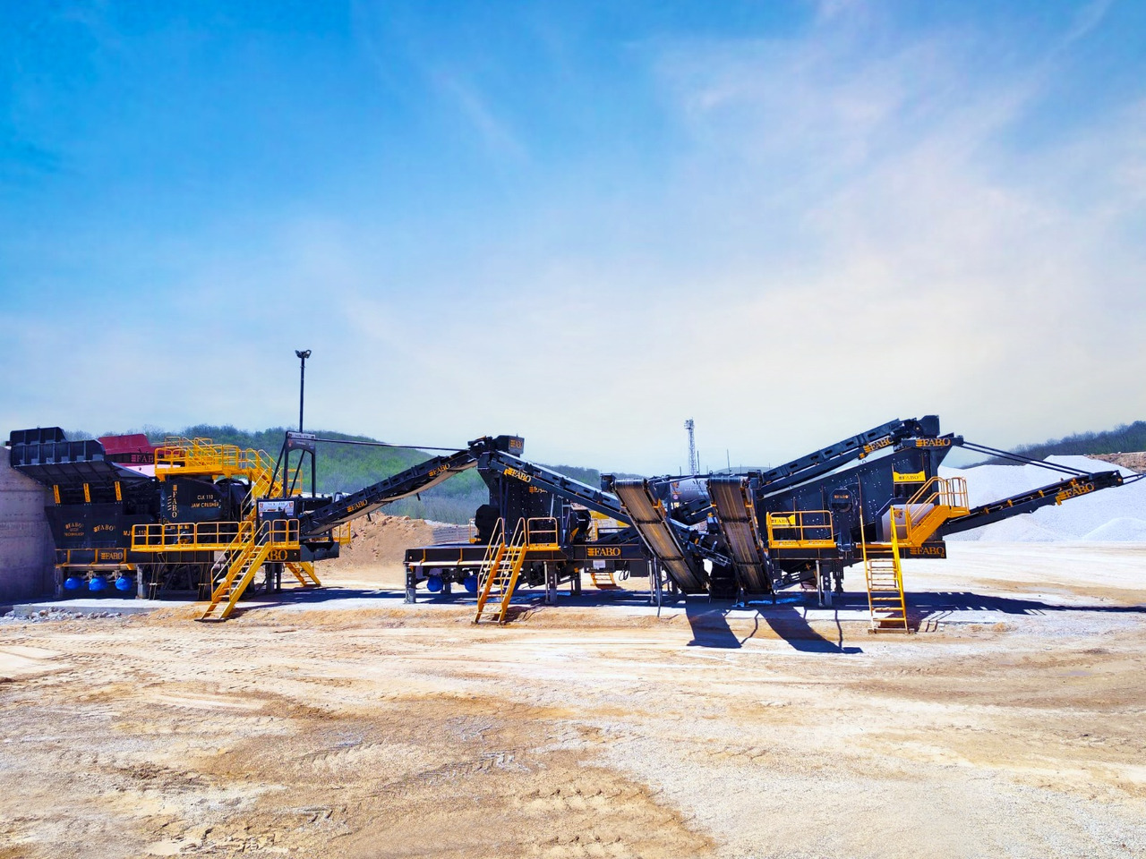 FABO Mobile crusher - Mobil törőgép: 5 kép. FABO Mobile crusher - Mobil törőgép: 5 kép.