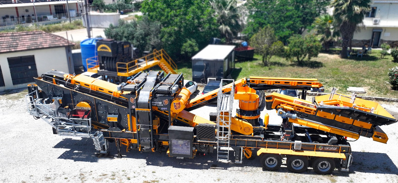 FABO Mobile crusher - Mobil törőgép: 1 kép. FABO Mobile crusher - Mobil törőgép: 1 kép.