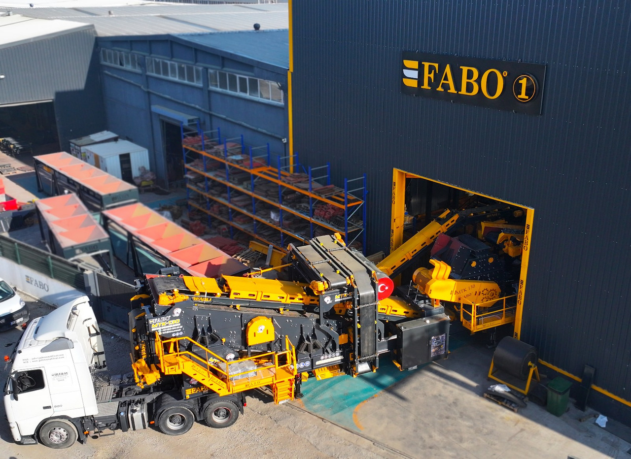 FABO Mobile crusher - Mobil törőgép: 2 kép. FABO Mobile crusher - Mobil törőgép: 2 kép.