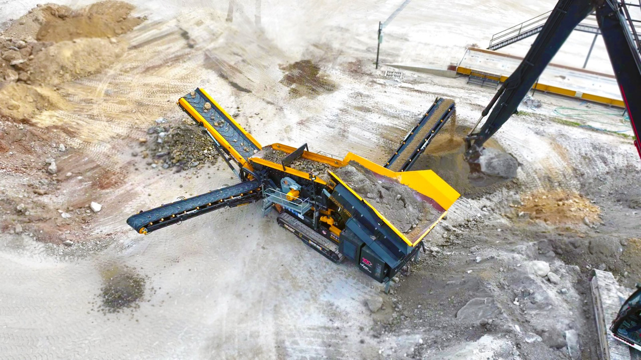 FABO Mobile crusher - Mobil törőgép: 2 kép. FABO Mobile crusher - Mobil törőgép: 2 kép.