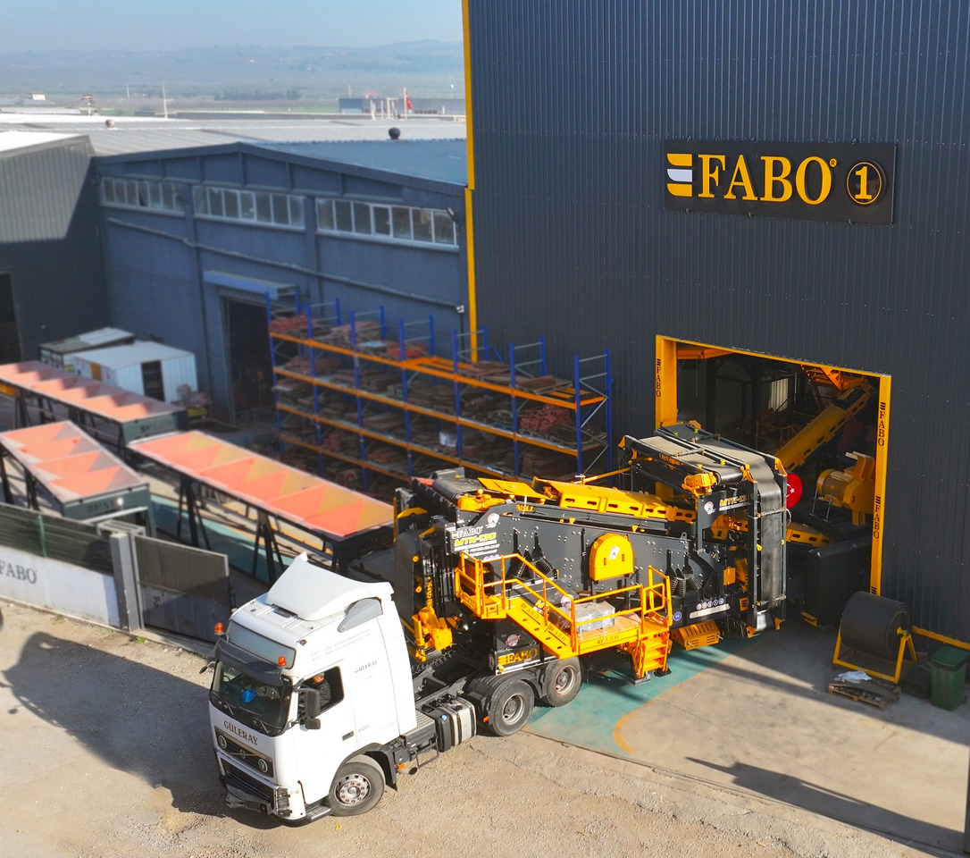 FABO Mobile crusher - Mobil törőgép: 4 kép. FABO Mobile crusher - Mobil törőgép: 4 kép.
