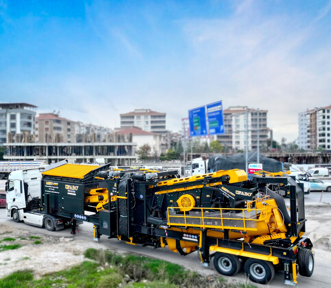 FABO Mobile crusher - Mobil törőgép: 1 kép. FABO Mobile crusher - Mobil törőgép: 1 kép.