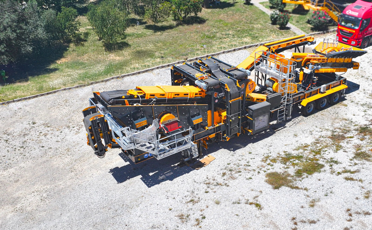 FABO Mobile crusher - Mobil törőgép: 3 kép. FABO Mobile crusher - Mobil törőgép: 3 kép.
