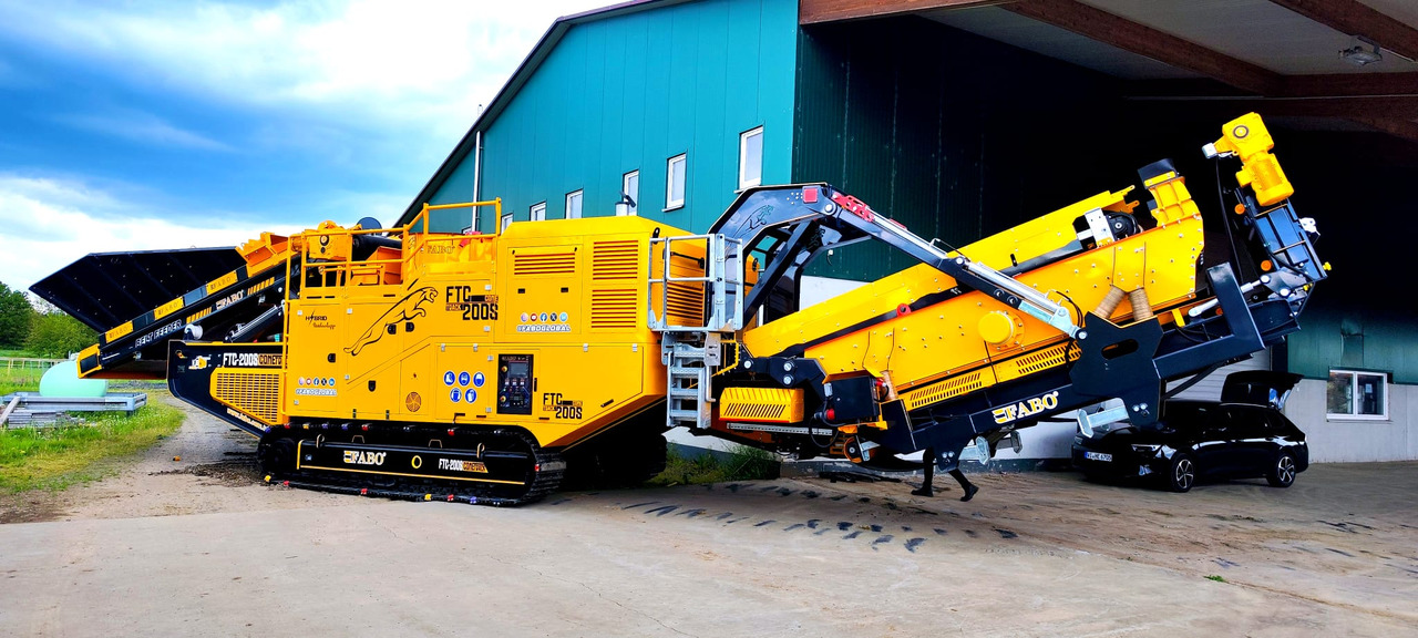 FABO Mobile crusher - Mobil törőgép: 2 kép. FABO Mobile crusher - Mobil törőgép: 2 kép.