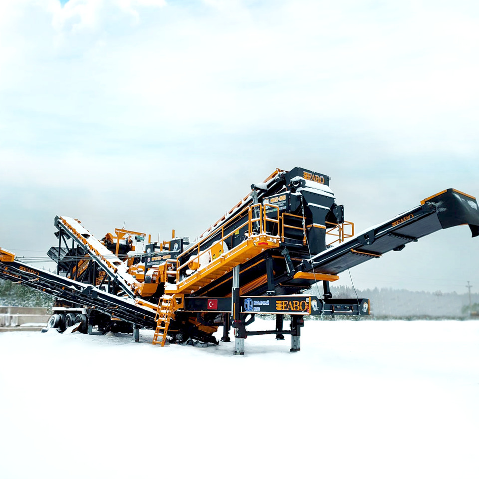 FABO Mobile crusher - Mobil törőgép: 1 kép. FABO Mobile crusher - Mobil törőgép: 1 kép.