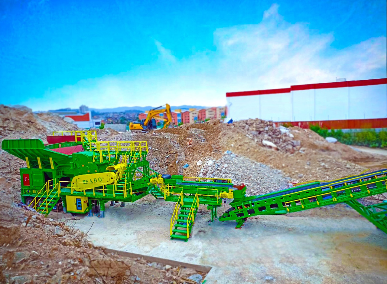 FABO Mobile crusher - Mobil törőgép: 2 kép. FABO Mobile crusher - Mobil törőgép: 2 kép.