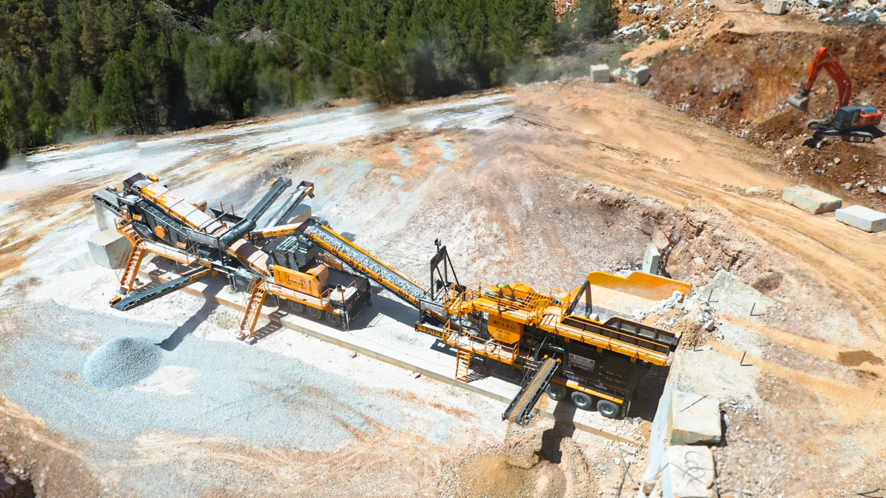 FABO Mobile jaw crusher - Pofás törő: 5 kép. FABO Mobile jaw crusher - Pofás törő: 5 kép.
