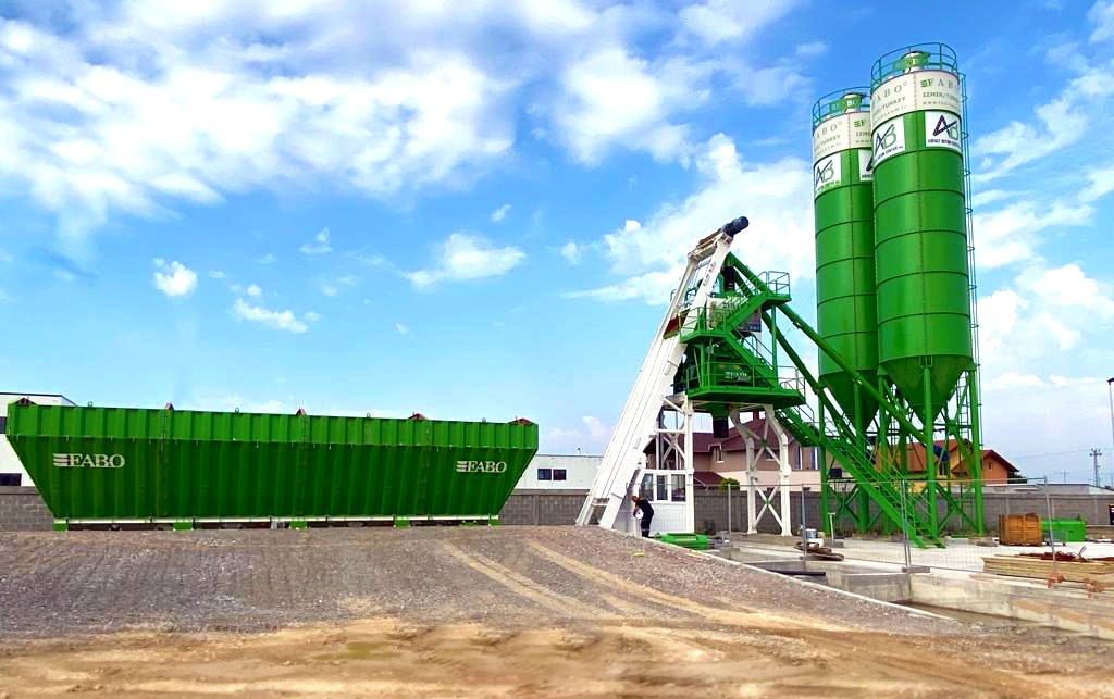 FABO compact concrete plant - Betonüzem: 4 kép. FABO compact concrete plant - Betonüzem: 4 kép.