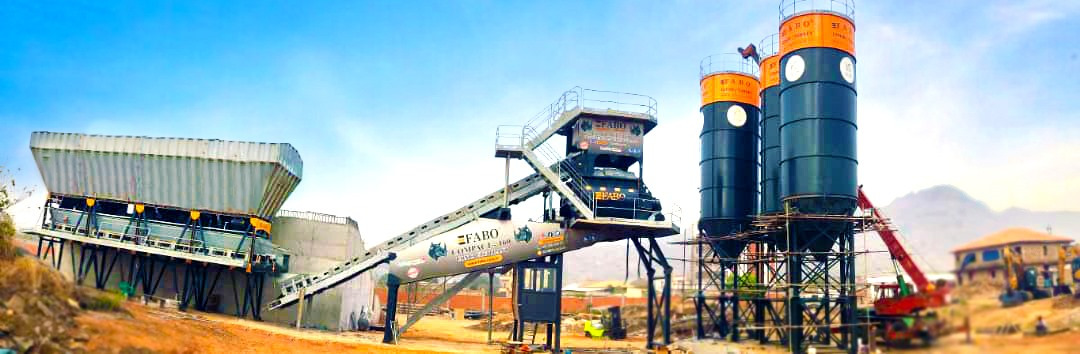 FABO compact concrete plant - Betonüzem: 2 kép. FABO compact concrete plant - Betonüzem: 2 kép.