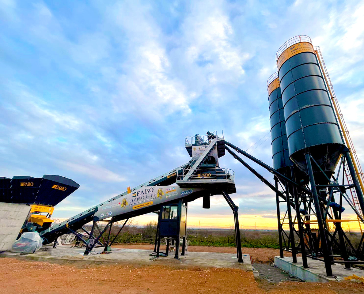 FABO compact concrete plant - Betonüzem: 2 kép. FABO compact concrete plant - Betonüzem: 2 kép.
