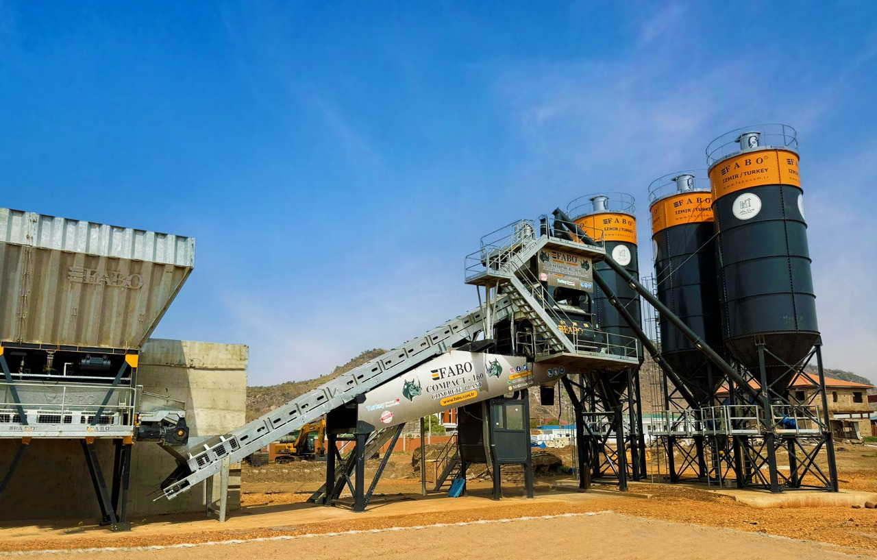 FABO compact concrete plant - Betonüzem: 3 kép. FABO compact concrete plant - Betonüzem: 3 kép.