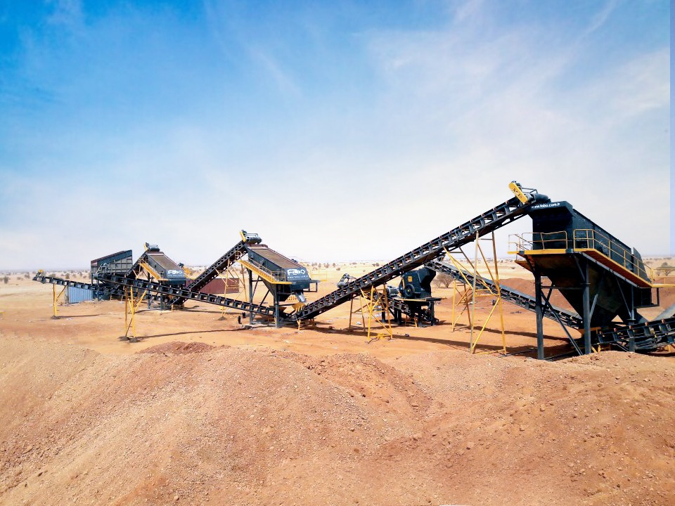 FABO crusher - stone crusher - crushers - Törőgép: 1 kép. FABO crusher - stone crusher - crushers - Törőgép: 1 kép.