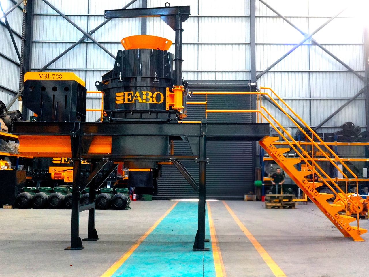 FABO impact crusher - Röpítő törő: 2 kép. FABO impact crusher - Röpítő törő: 2 kép.