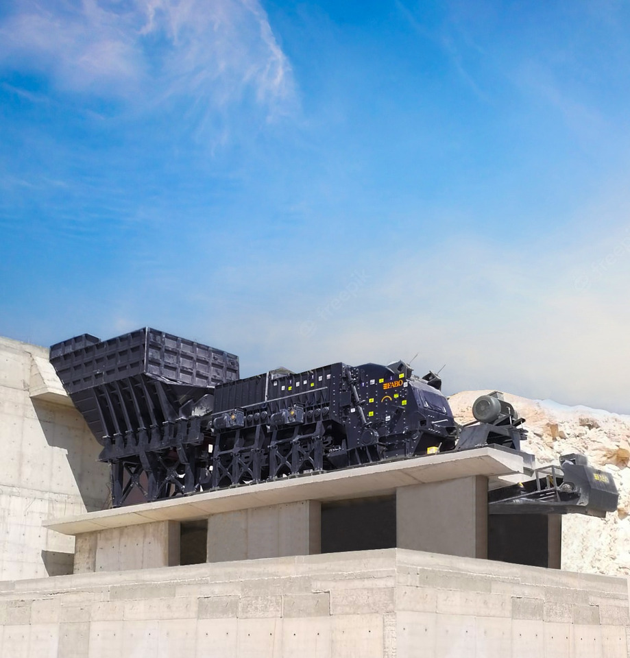 FABO impact crusher - Röpítő törő: 1 kép. FABO impact crusher - Röpítő törő: 1 kép.