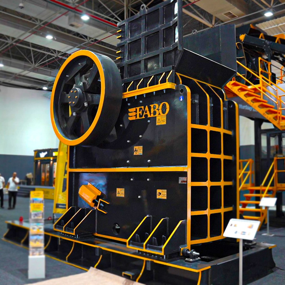 FABO jaw crusher - Pofás törő: 1 kép. FABO jaw crusher - Pofás törő: 1 kép.